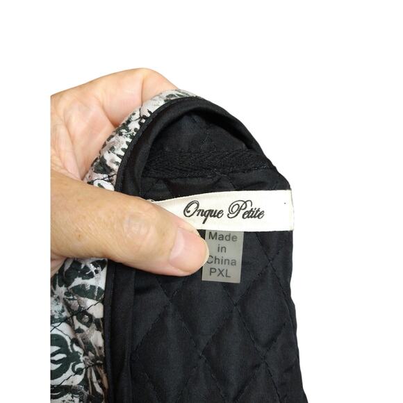 Lana Lee Top (L) & Onque Petite Jacket (PXL) - Stylish & Comfortable! - Picture 10 of 14